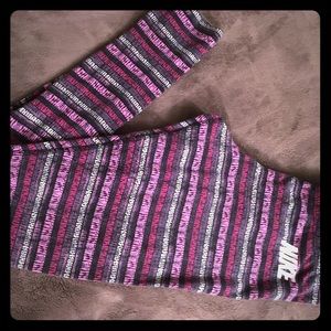 Nike Full Length Leggings Pink - size Small